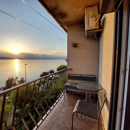 Apartment Denis Сен Екстериор снимка